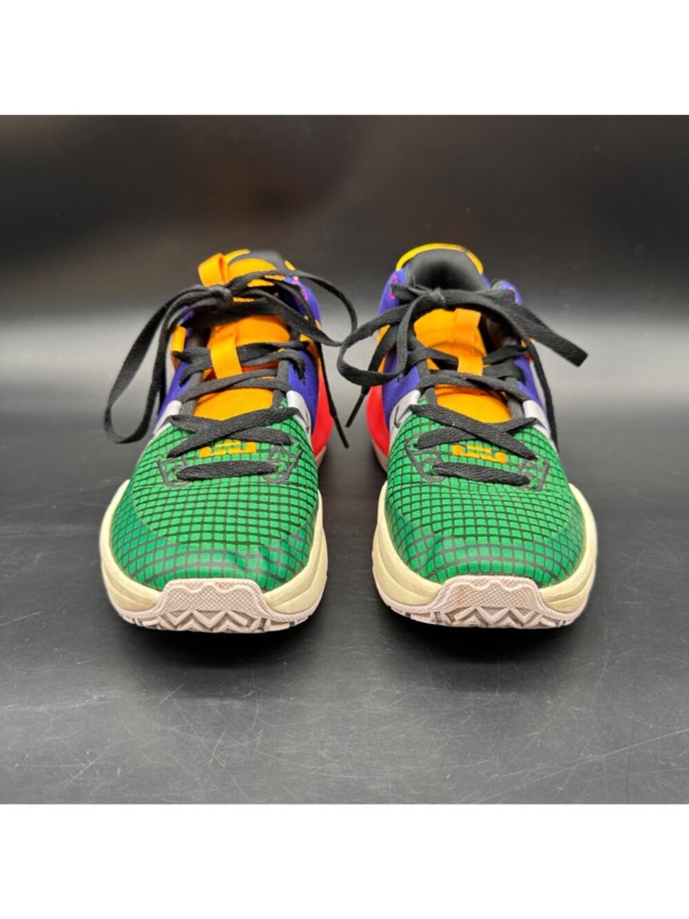 Nike LeBron Witness 7 Basketball Tennis Shoes 5Y Multicolor Youth Sneaker Bright - Picture 2 of 13